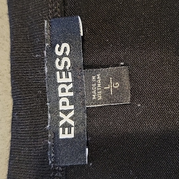 🍾 "More bubbles less troubles" tee - Picture 6 of 10